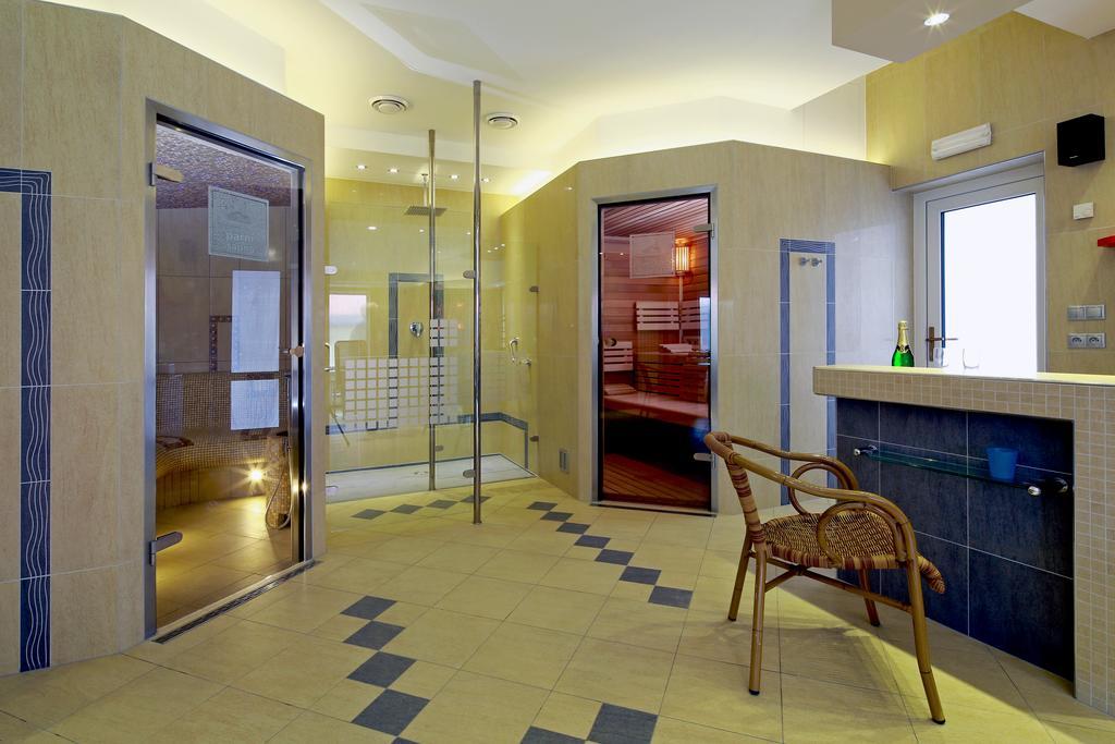Wellness Penzion Pod Rozhlednou Kostelec nad Orlicí Exterior foto