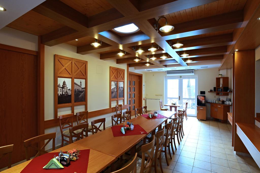 Wellness Penzion Pod Rozhlednou Kostelec nad Orlicí Exterior foto