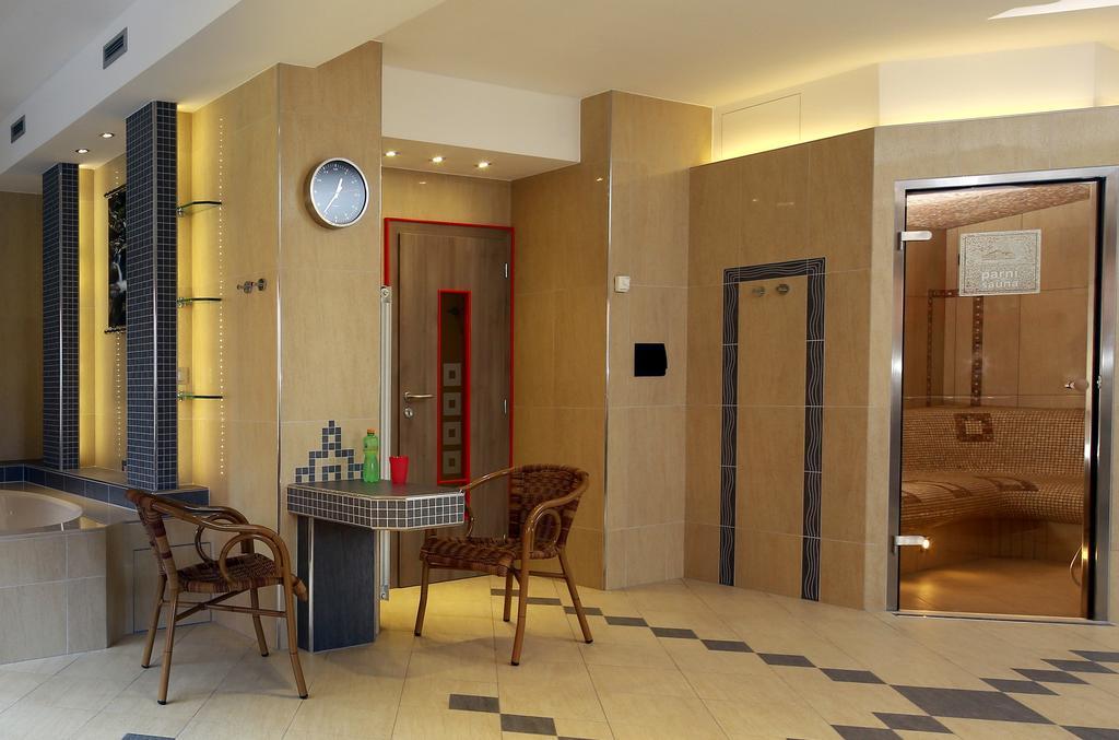 Wellness Penzion Pod Rozhlednou Kostelec nad Orlicí Exterior foto